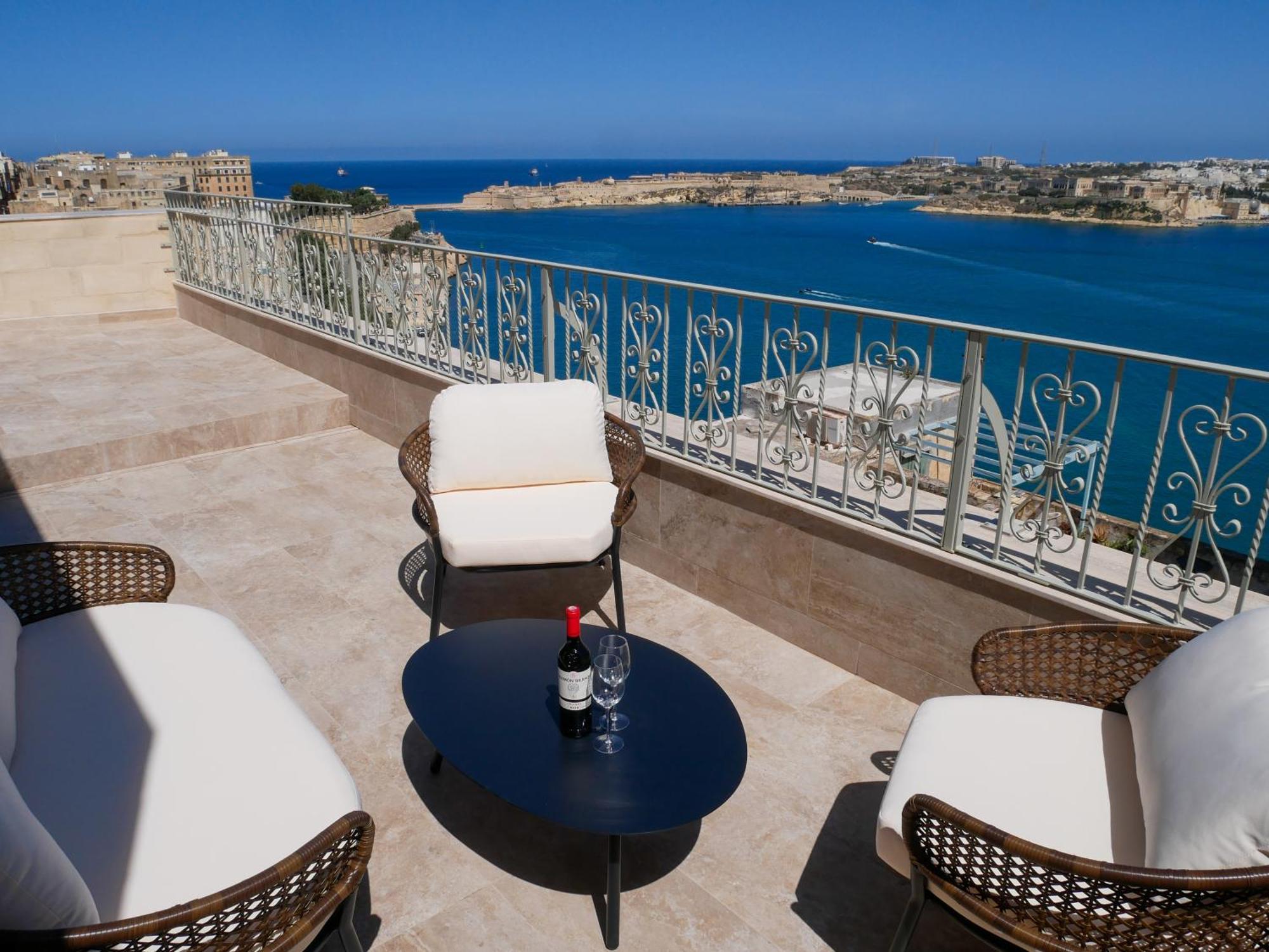 Battery House Hotel