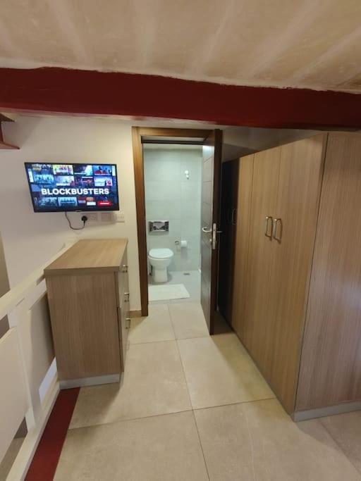Apartment Modern Duplex Studio In