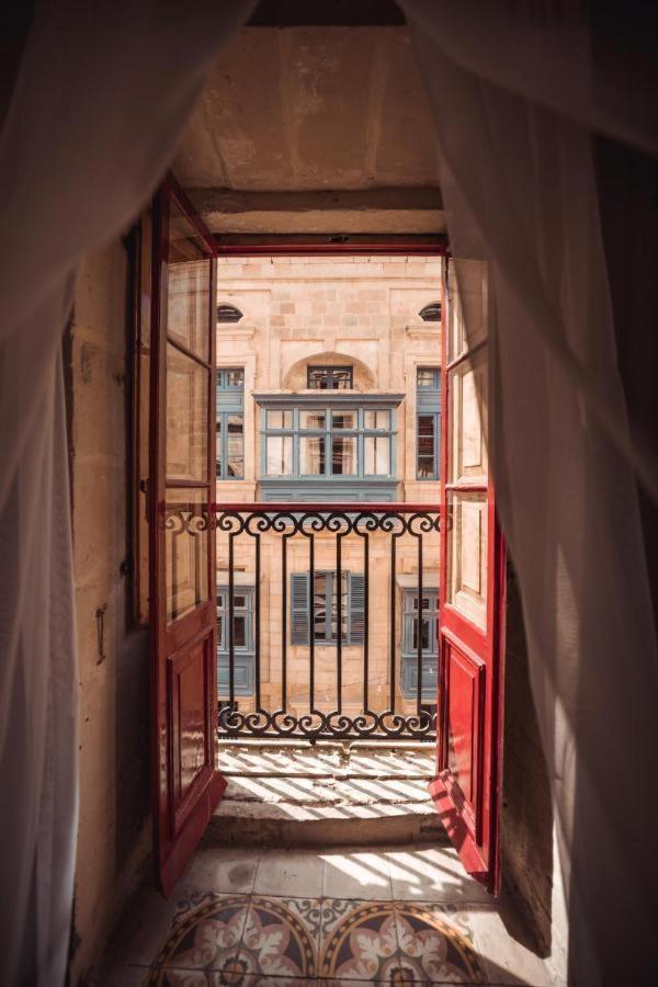 Luxury Year 1500s Palazzino In - Beautiful Rooftop Lounge * Valletta