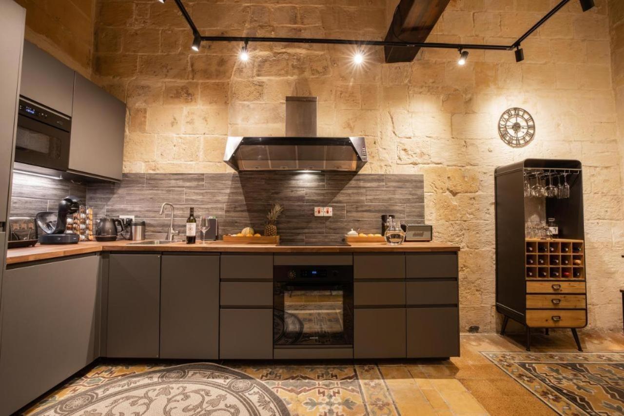 Luxury Year 1500s Palazzino In - Beautiful Rooftop Lounge Villa