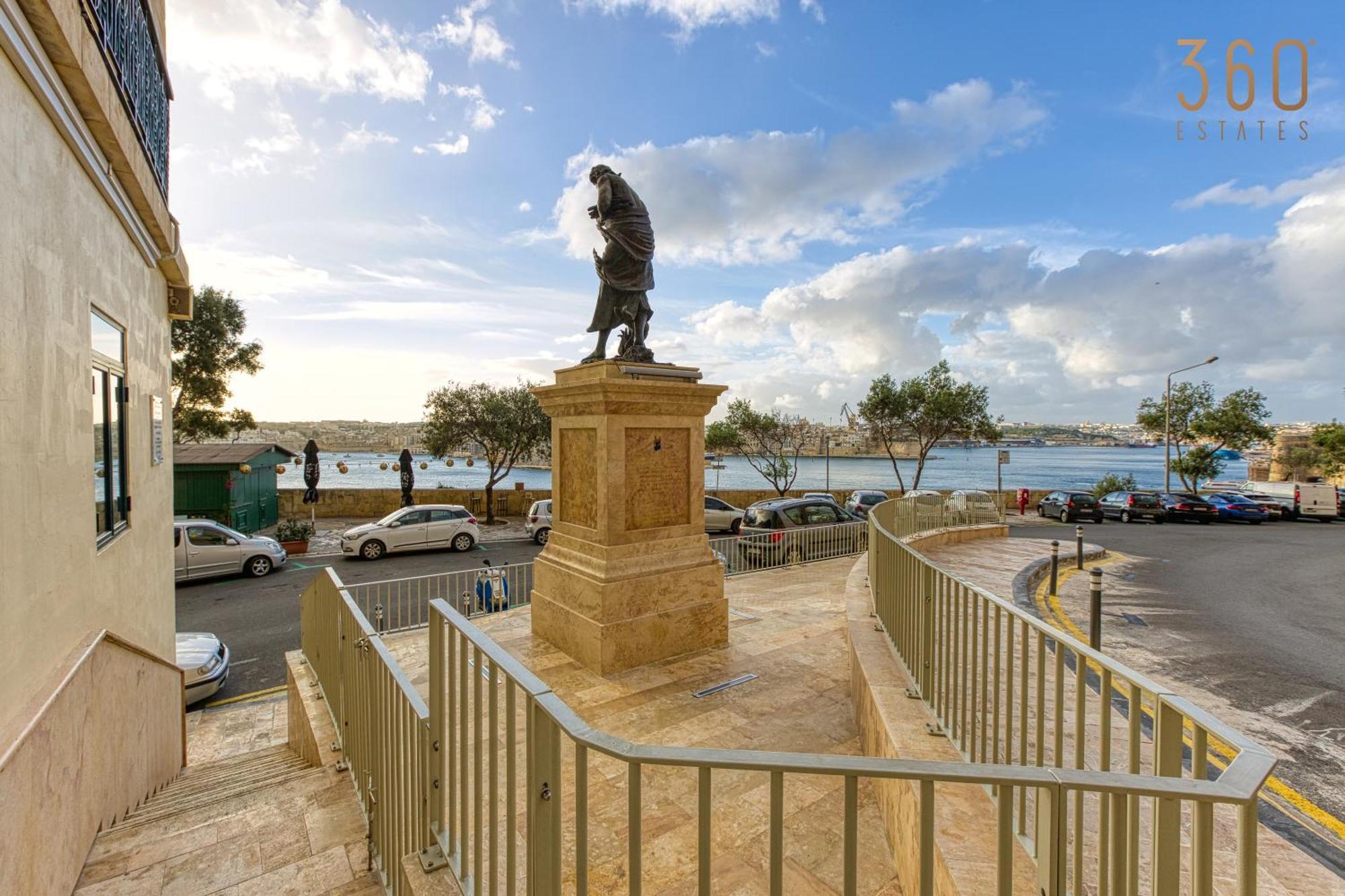 Authentic 2br In The Heart Of By 360 Estates * Valletta