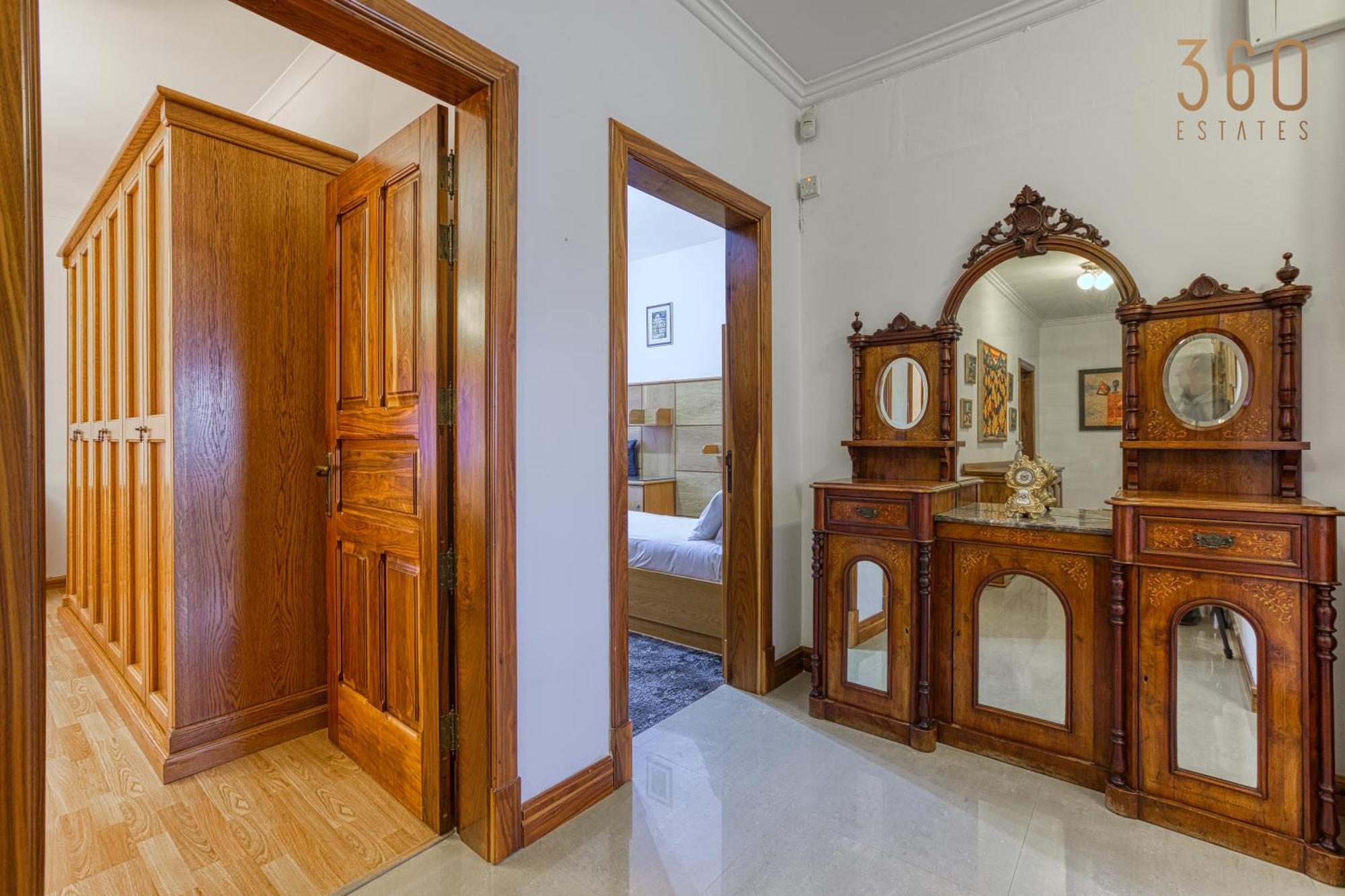 Authentic 2br In The Heart Of By 360 Estates Valletta