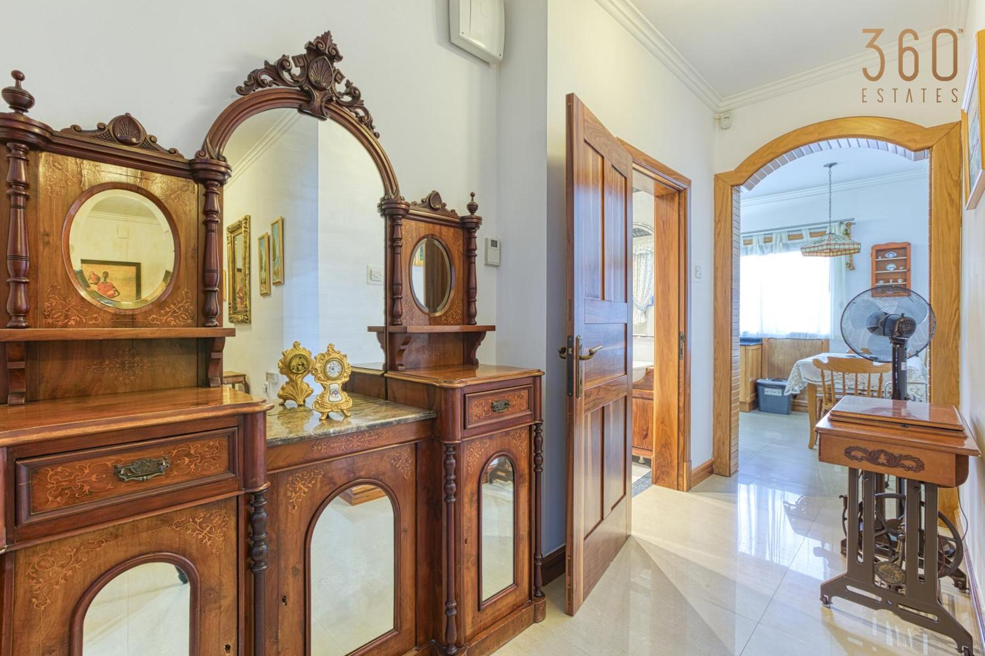 Authentic 2br In The Heart Of By 360 Estates * Valletta