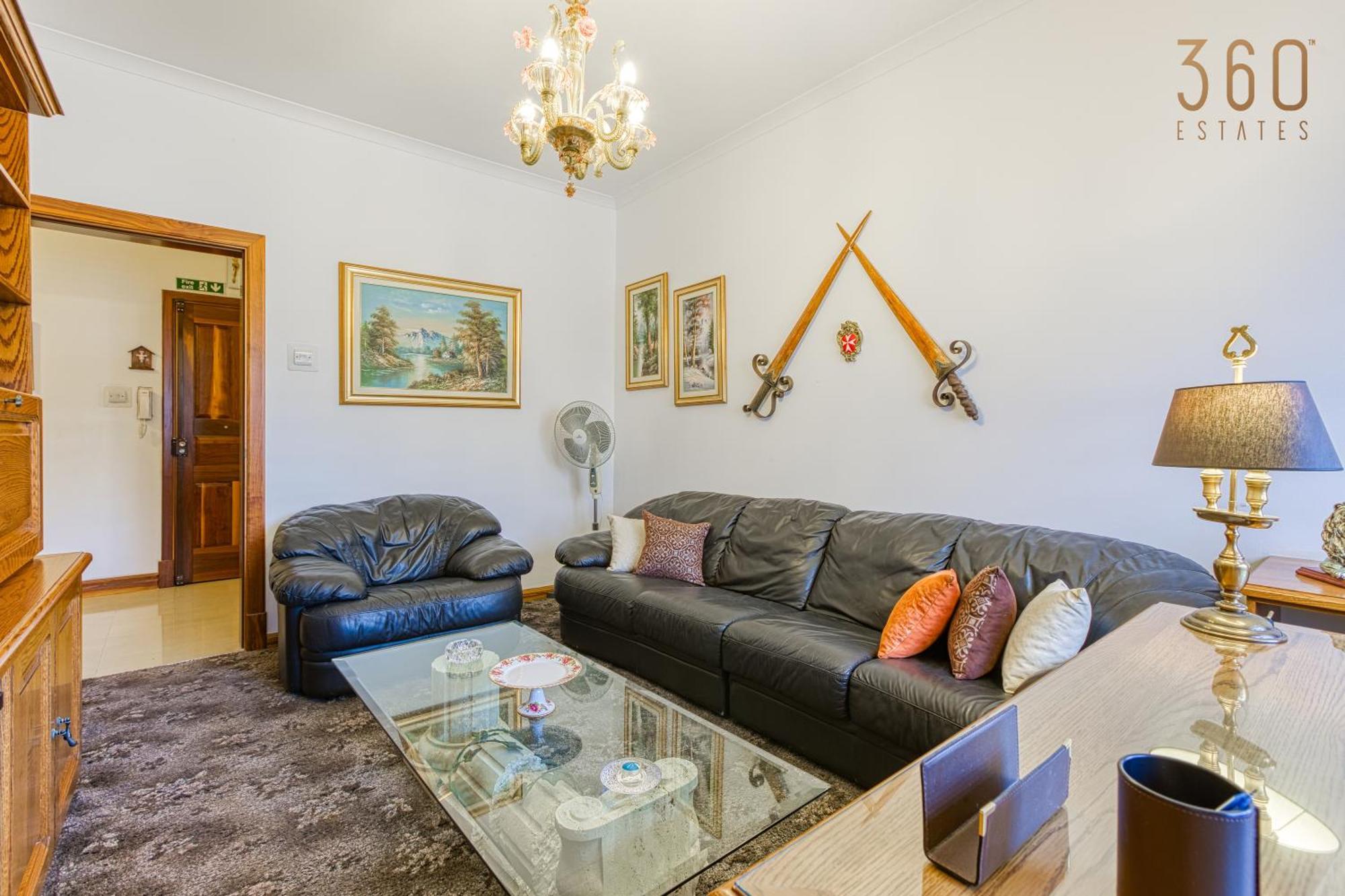 Apartment Authentic 2br In The Heart Of By 360 Estates