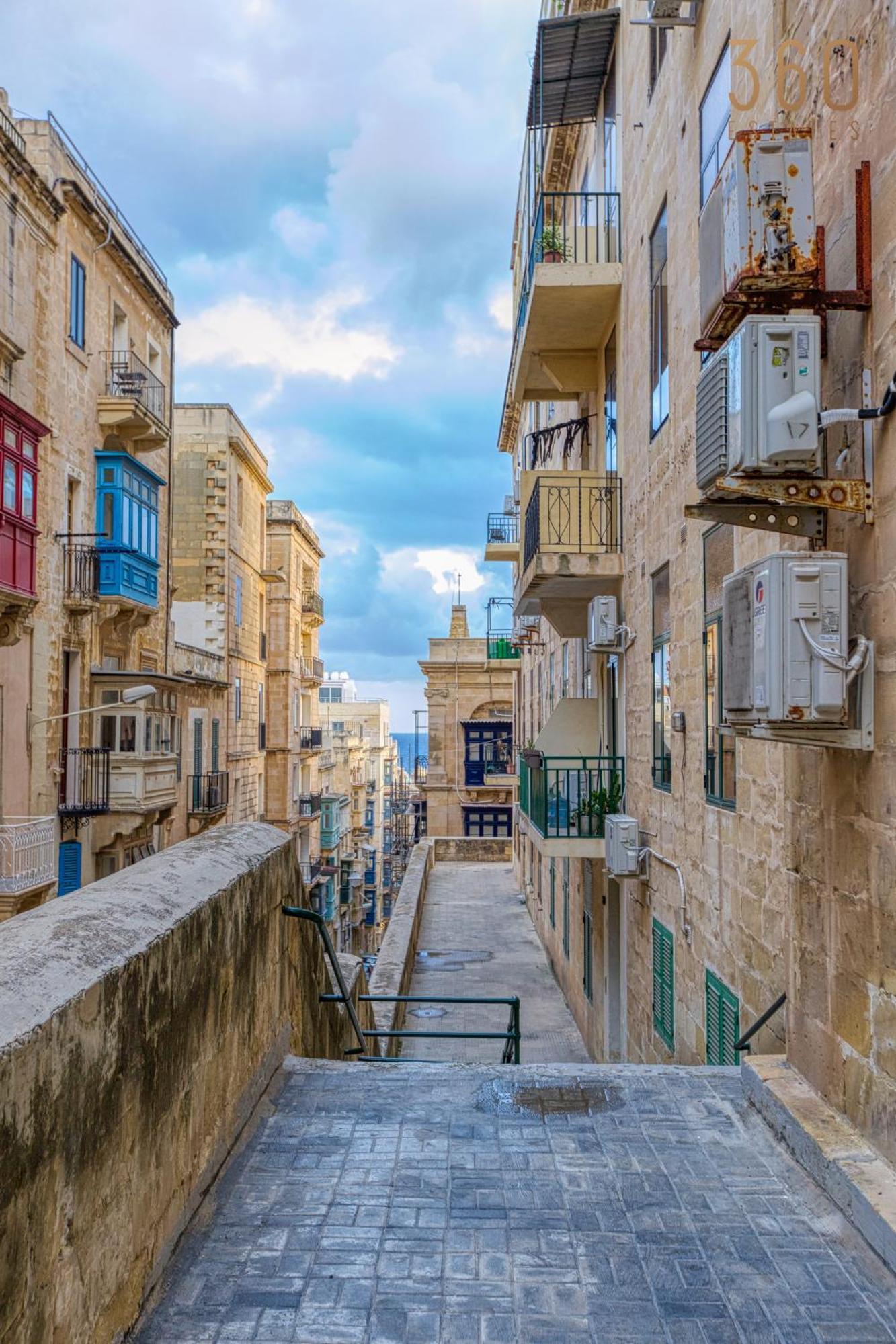 Authentic 2br In The Heart Of By 360 Estates Apartment *