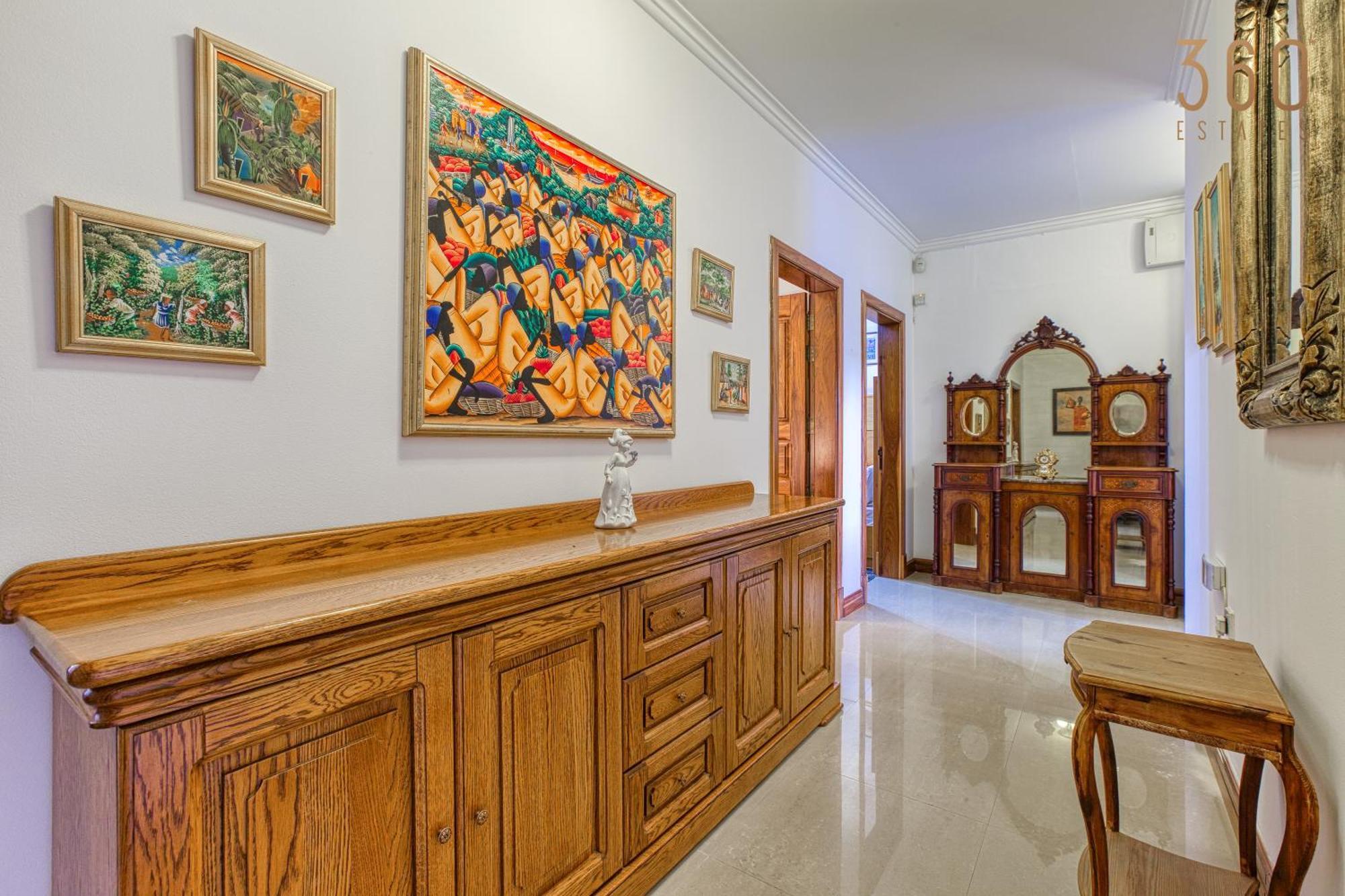 Authentic 2br In The Heart Of By 360 Estates Valletta