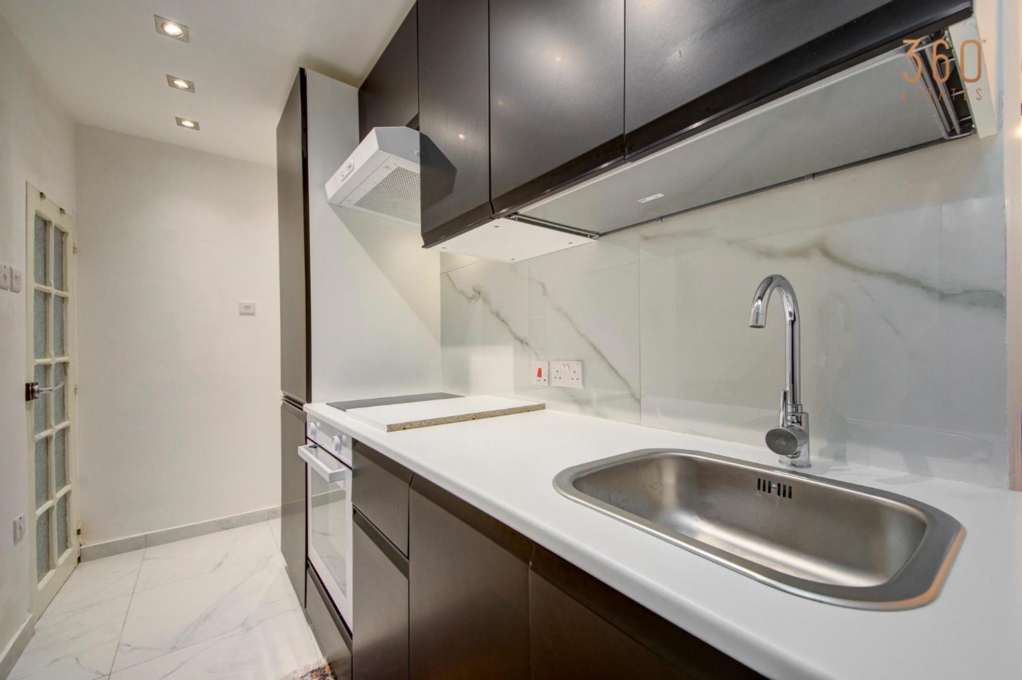 1br In The Centre Of By 360 Estates Apartment