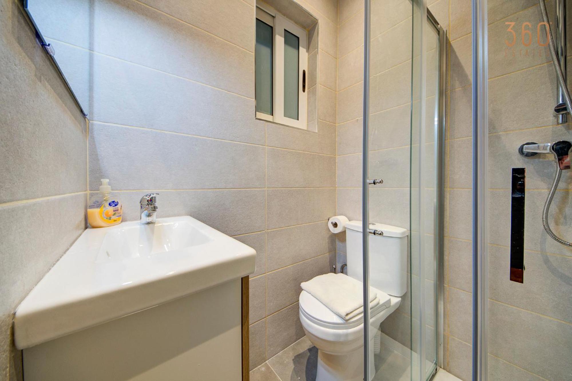 Apartment 1br In The Centre Of By 360 Estates *