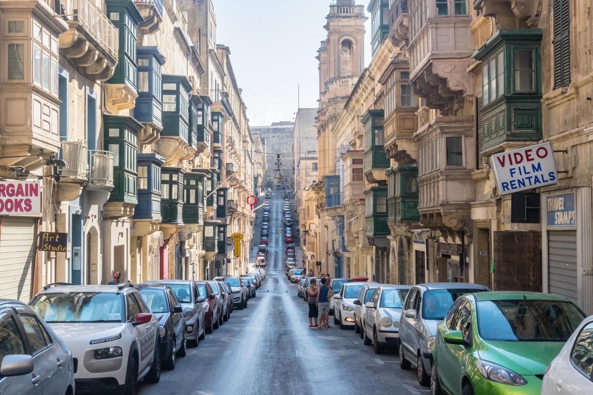 1br In The Centre Of By 360 Estates Apartment Valletta