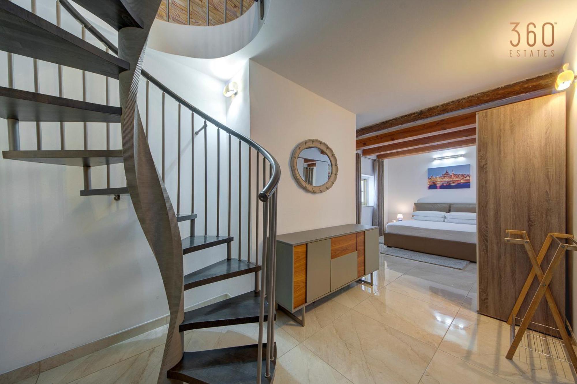 Duplex Penthouse In With Terrace Views By 360 Estates