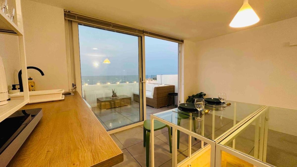 Grand Harbour Views Apartment