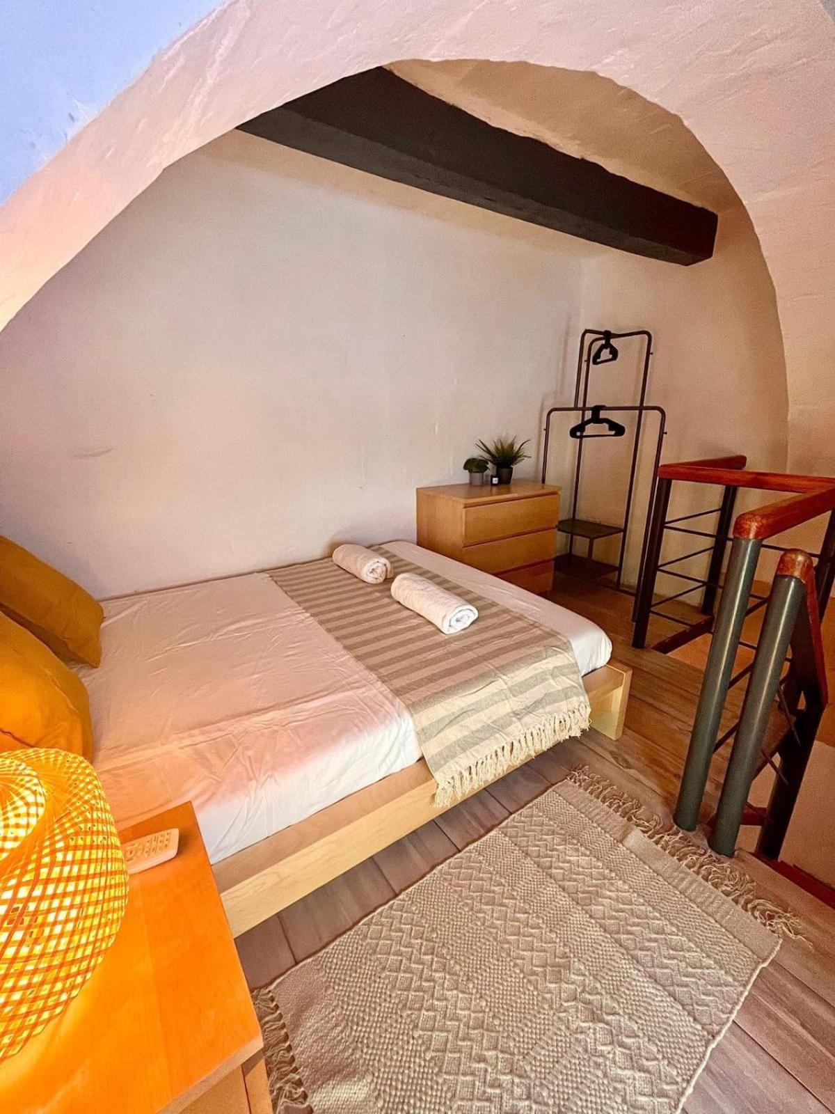 Apartment Cinema In Valletta