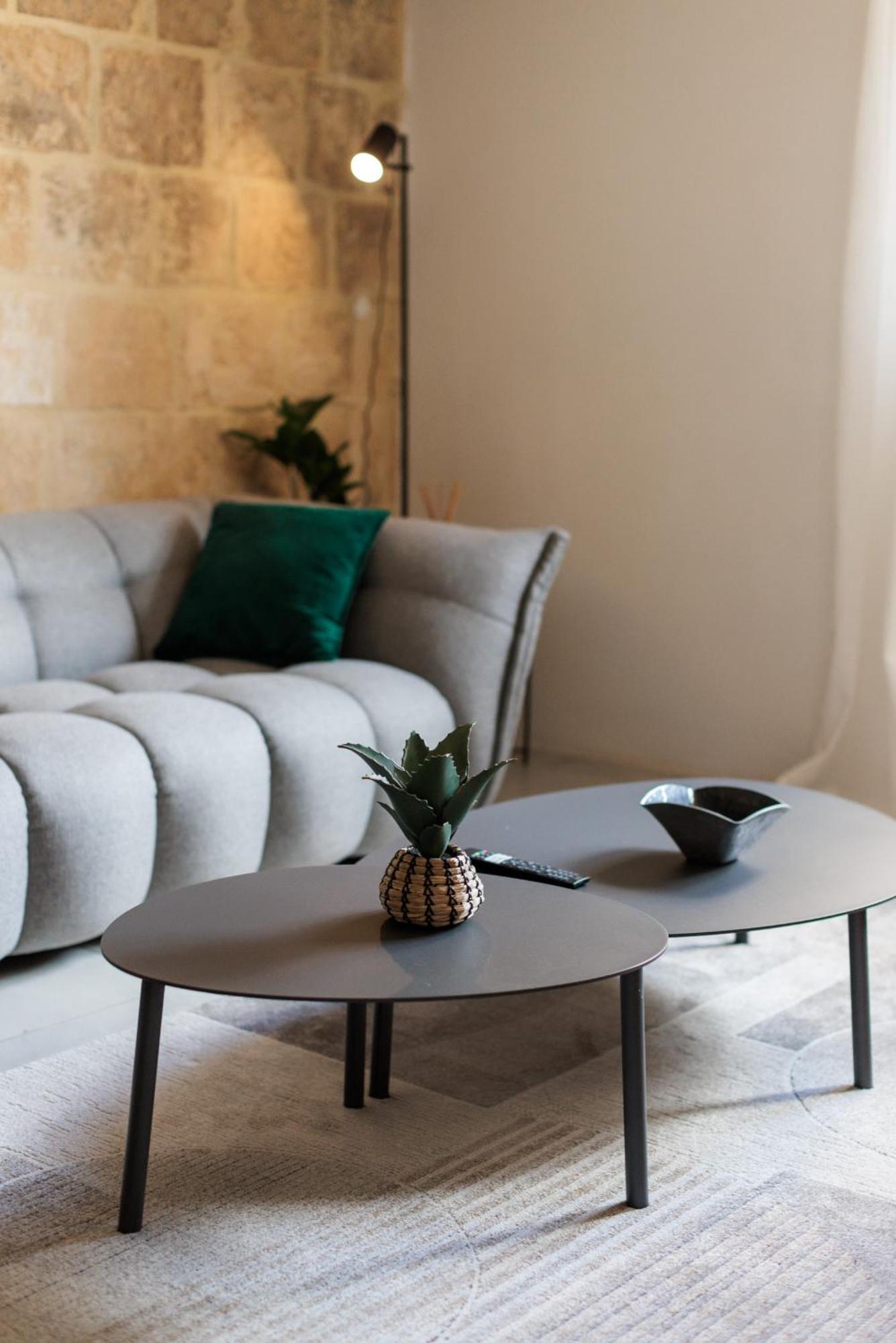 Stunning 2-bed In Heart Of * Valletta