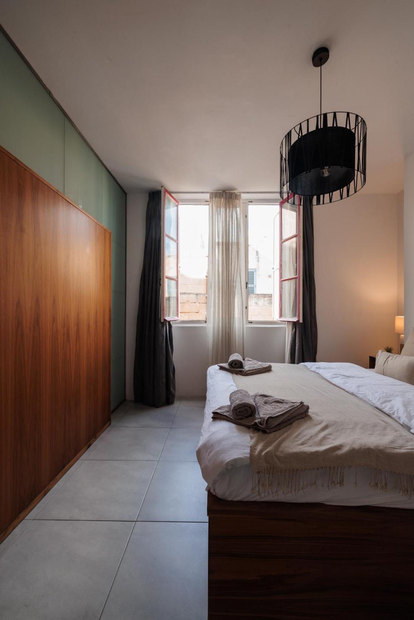 Stunning 2-bed In Heart Of Valletta