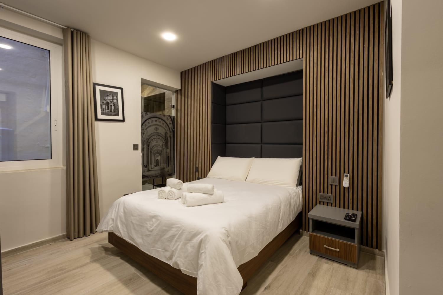 Piccolin By Gb Apts *