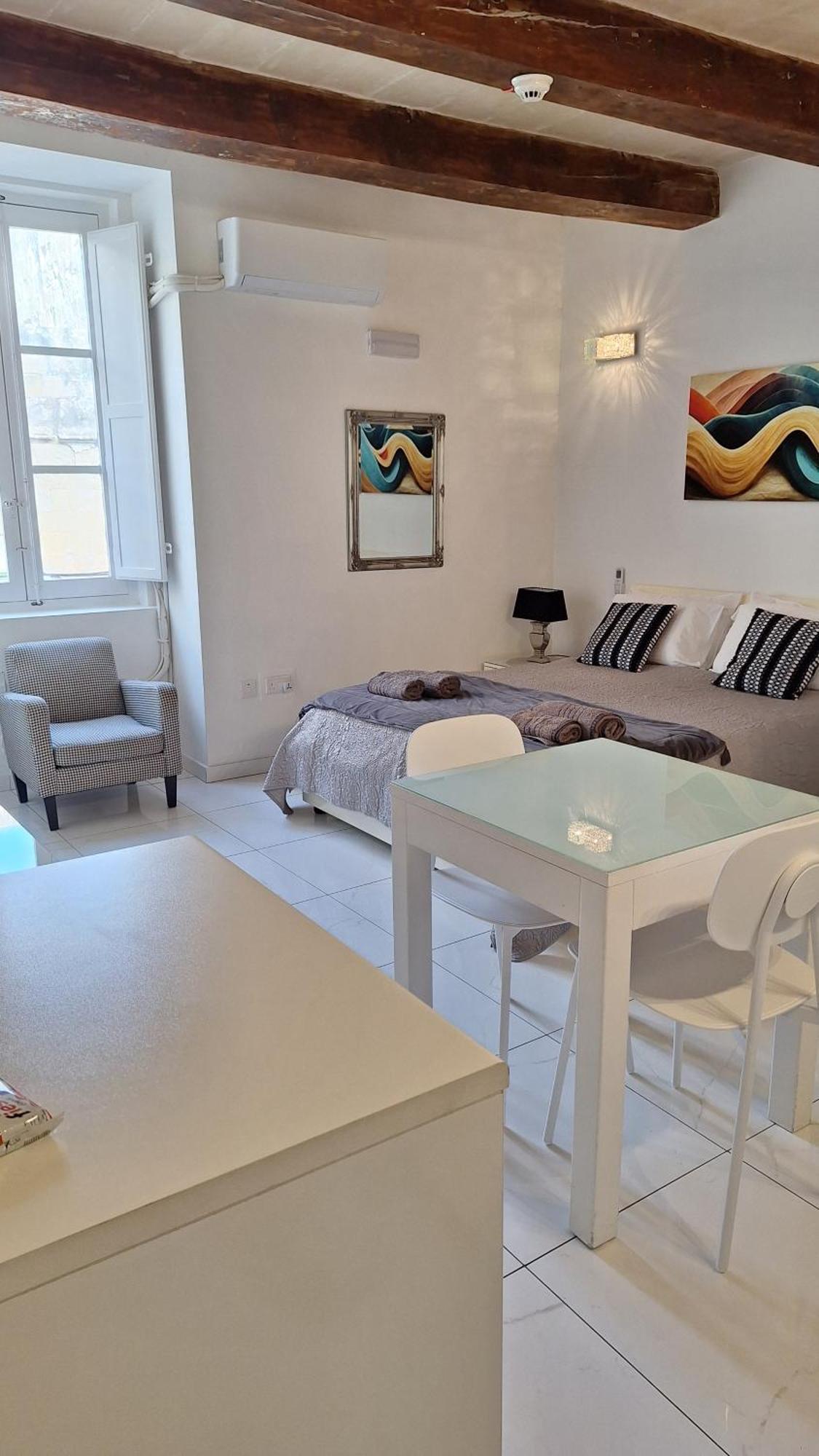 Spqr 2 Apartamento Valeta