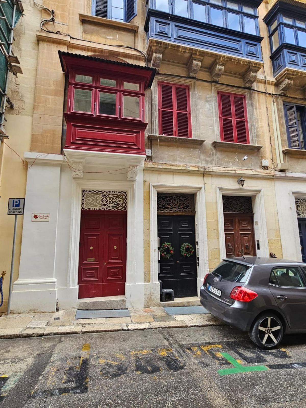 Beautiful, Designer 2br In Heart Of By 360 Estates Valletta