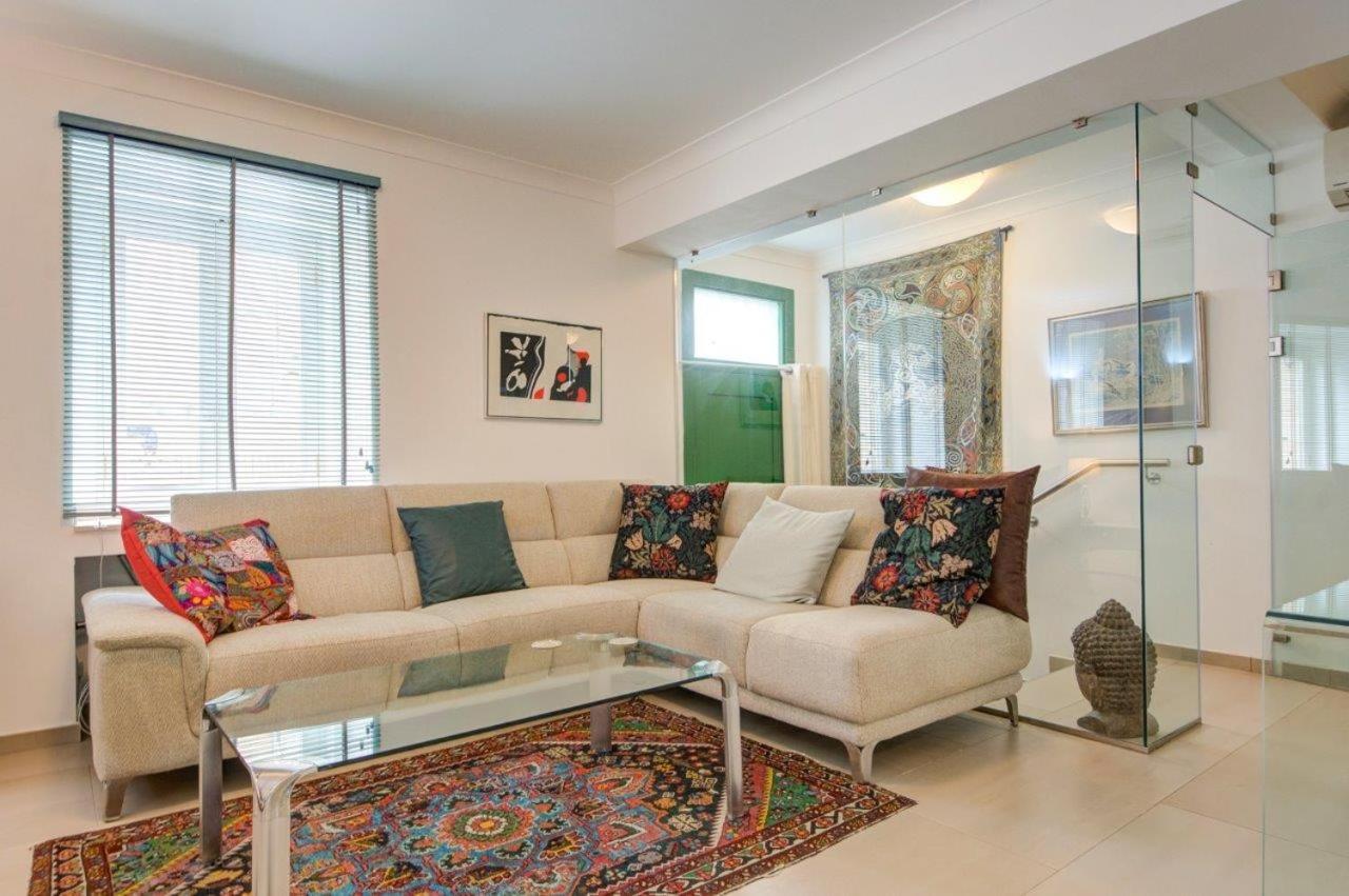 Superb 3 Bedroom Maisonette In Apartment Valletta