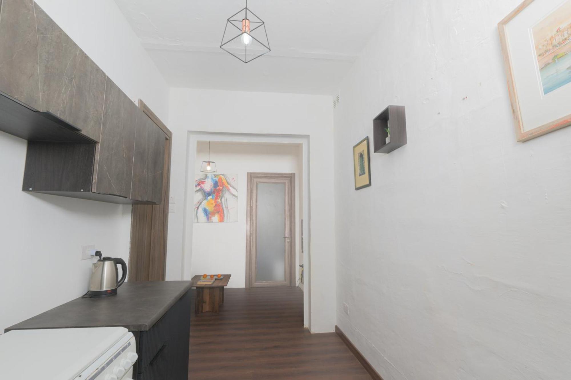 Stylish 2 Bedrooom Centre With Terrace