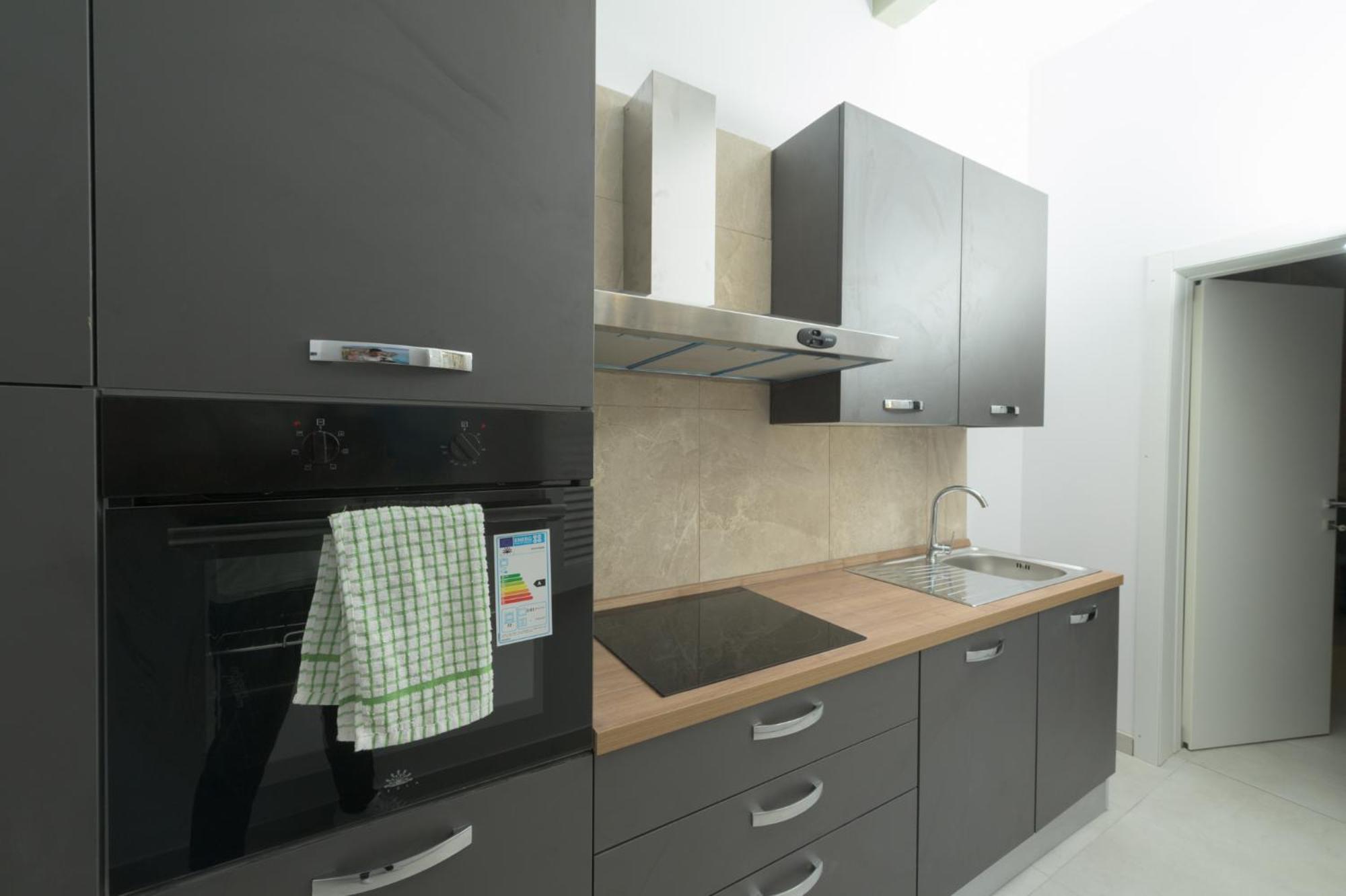 Apartment Stylish Penthouse With Terrace In The Centre