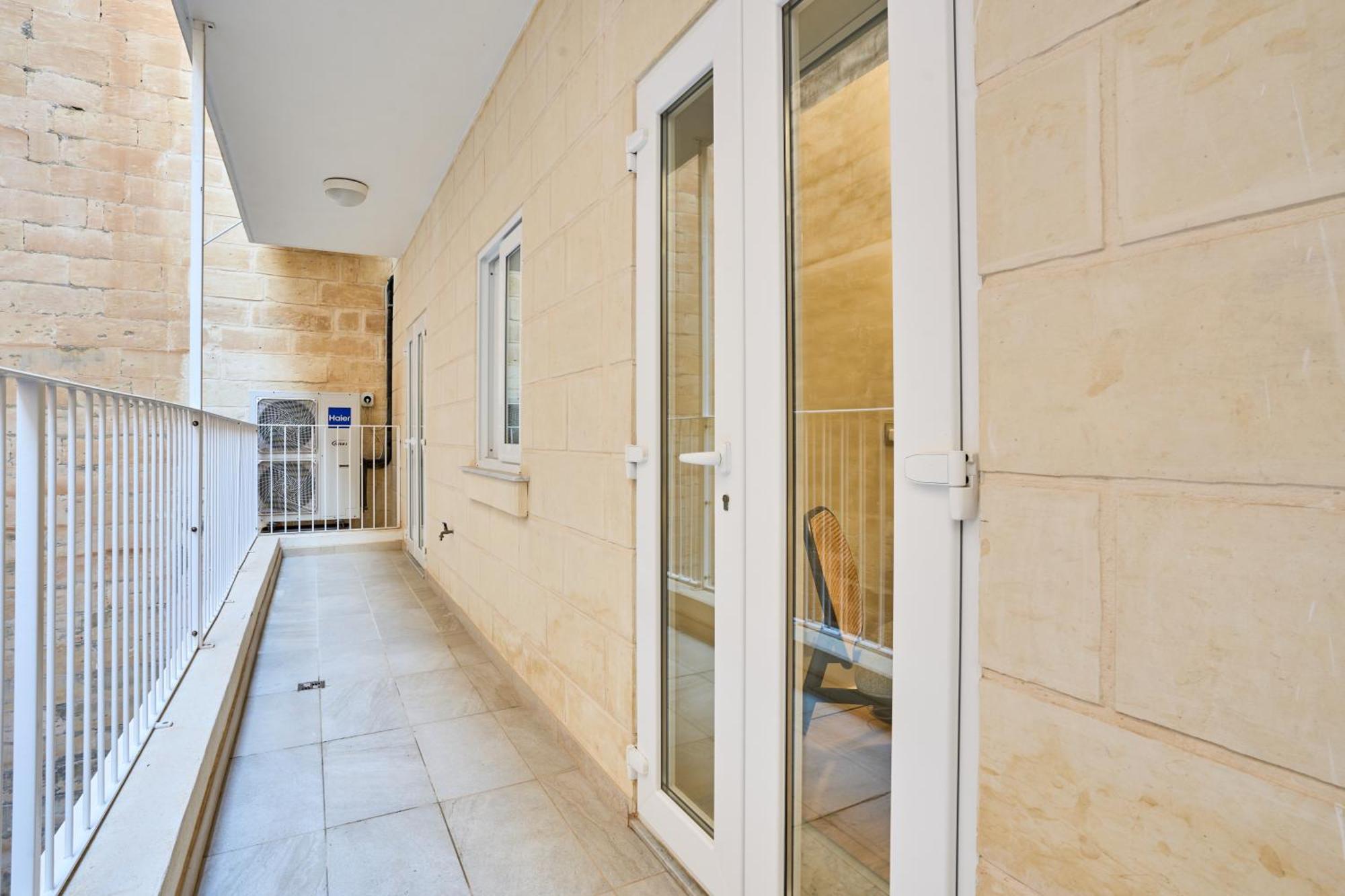 Modern Two Bedroom In * Valletta