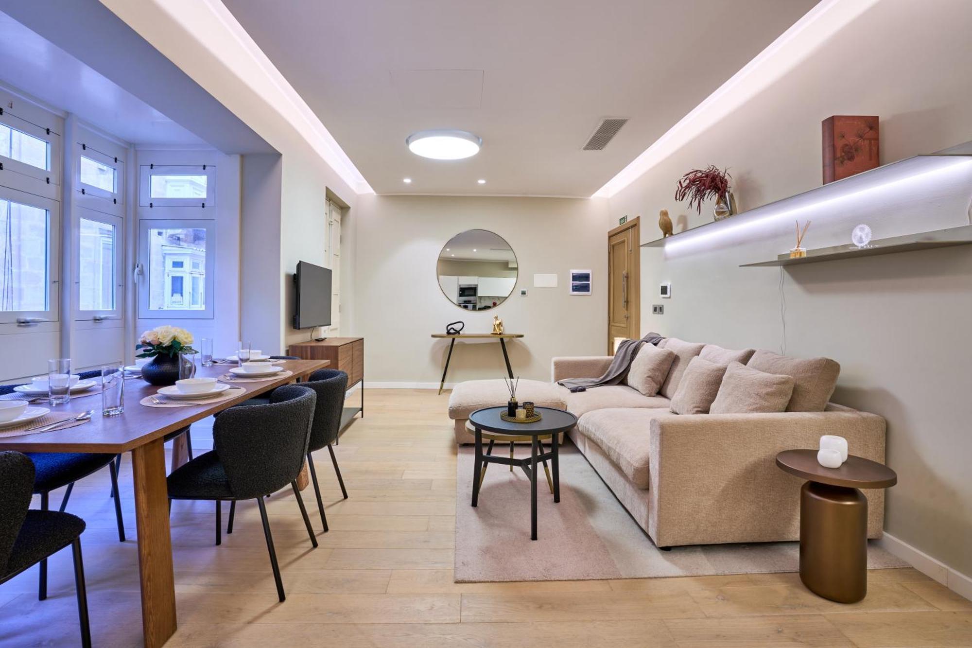 Apartment Modern Two Bedroom In *