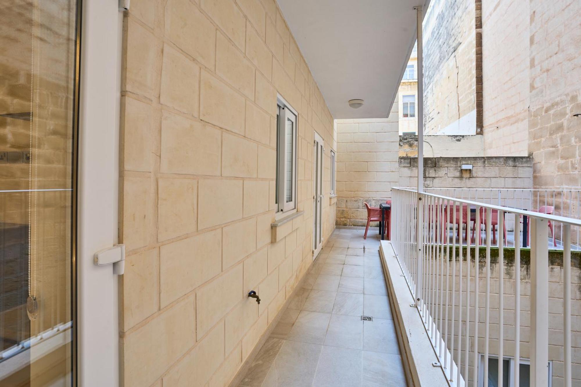 Modern Two Bedroom In Valletta