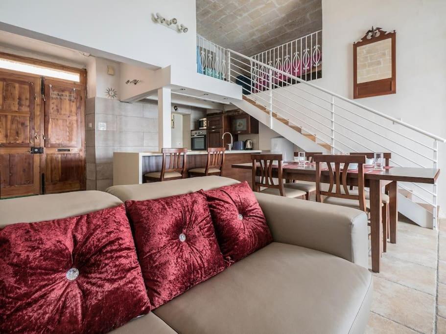 Seafront In Apartment *