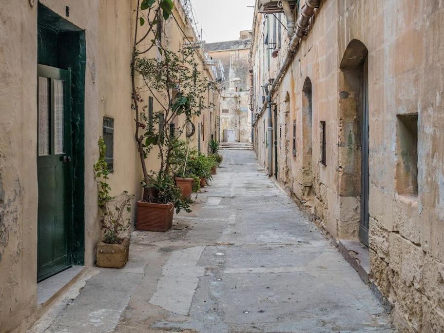 Seafront In Apartment Valletta
