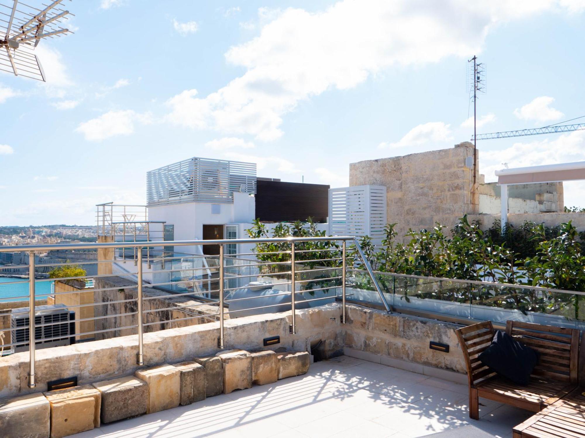 Luxury Year 1500s Palazzino In - Beautiful Rooftop Lounge Valletta