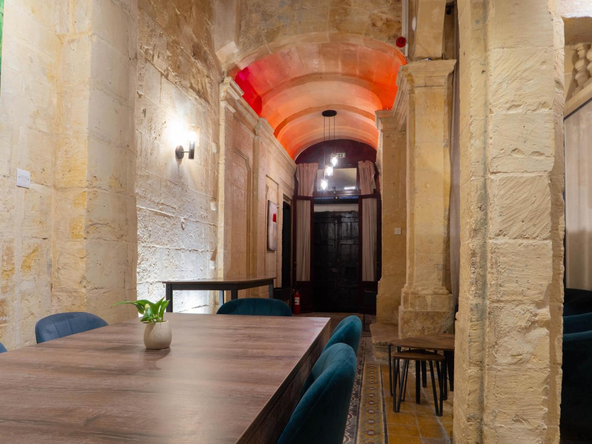 Luxury Year 1500s Palazzino In - Beautiful Rooftop Lounge Villa *