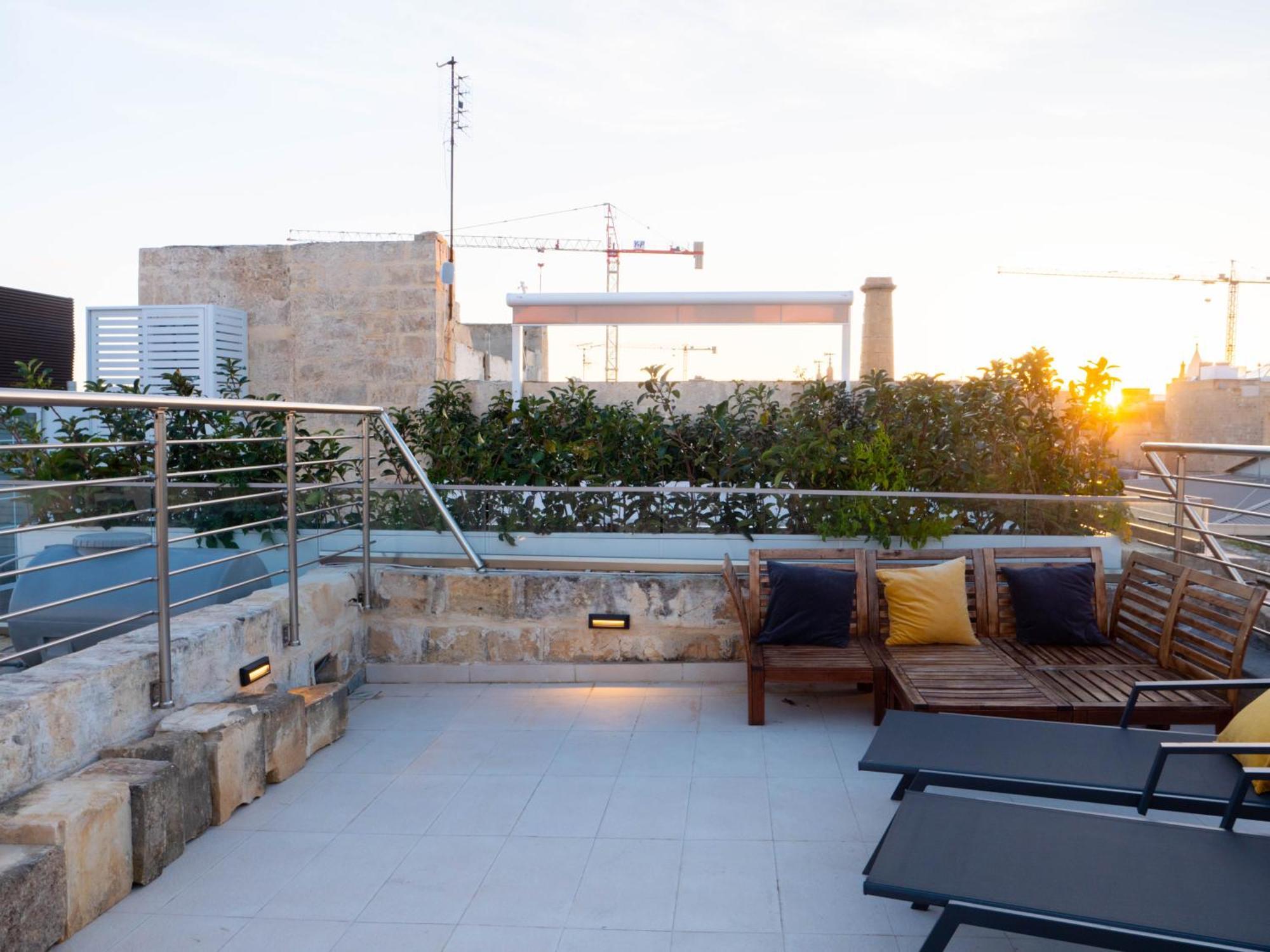 Luxury Year 1500s Palazzino In - Beautiful Rooftop Lounge Villa Valletta