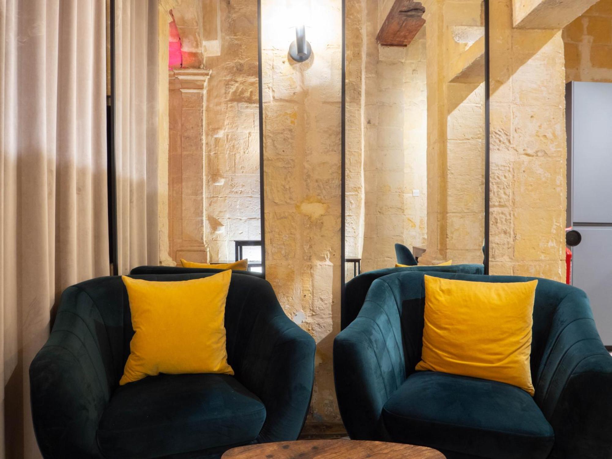 Luxury Year 1500s Palazzino In - Beautiful Rooftop Lounge Valletta