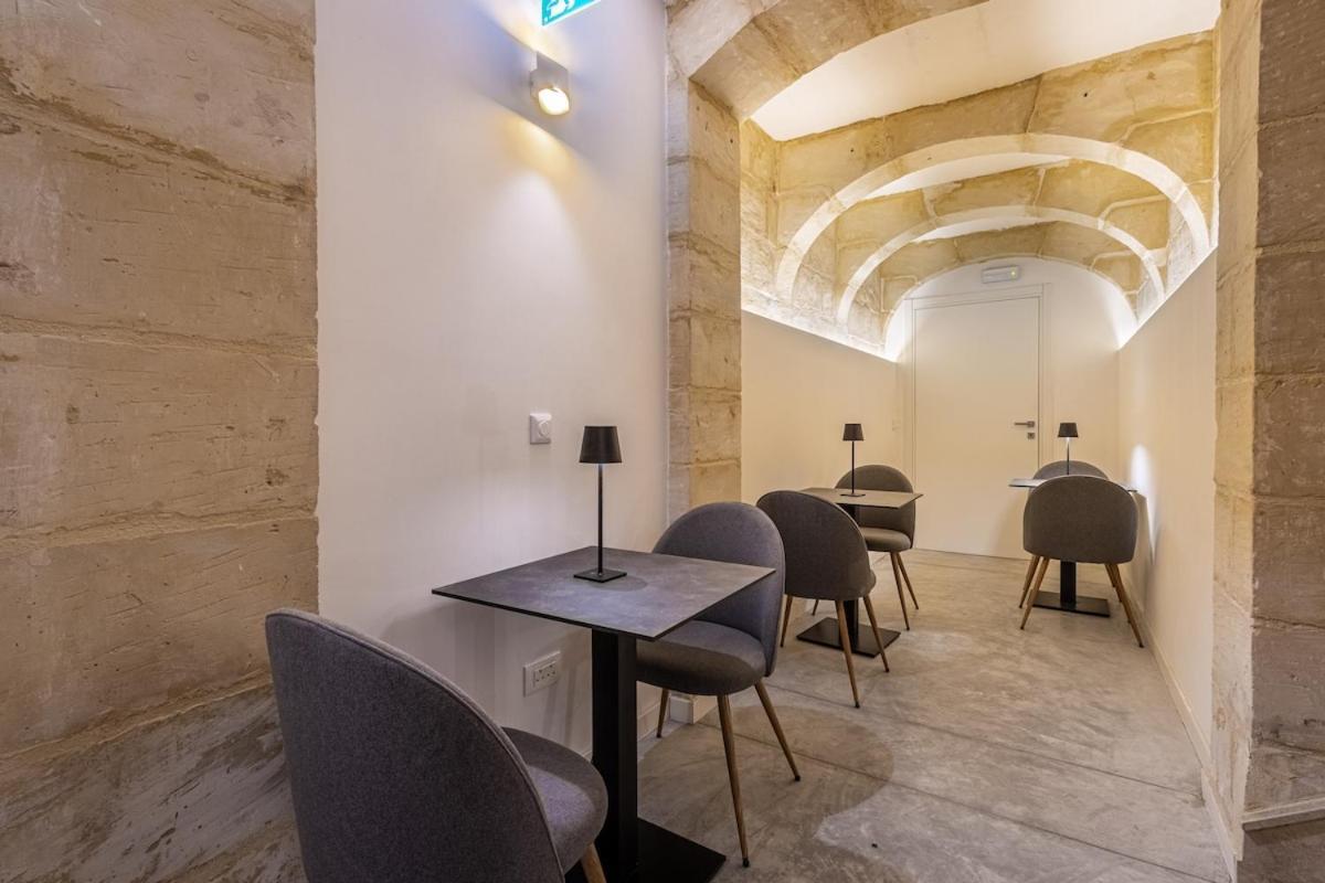 Apartment Old Theatre - Montecristo *