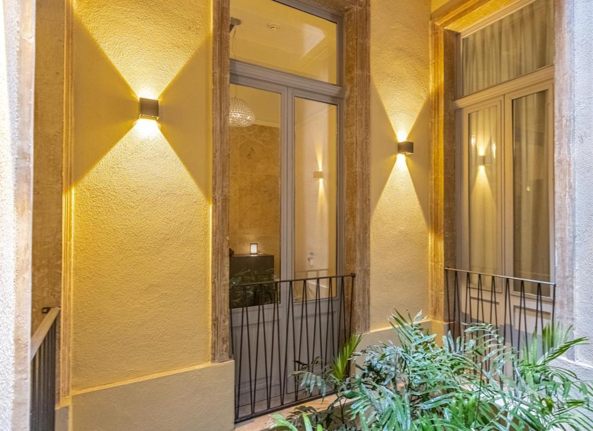 Apartment Old Theatre - Montecristo *
