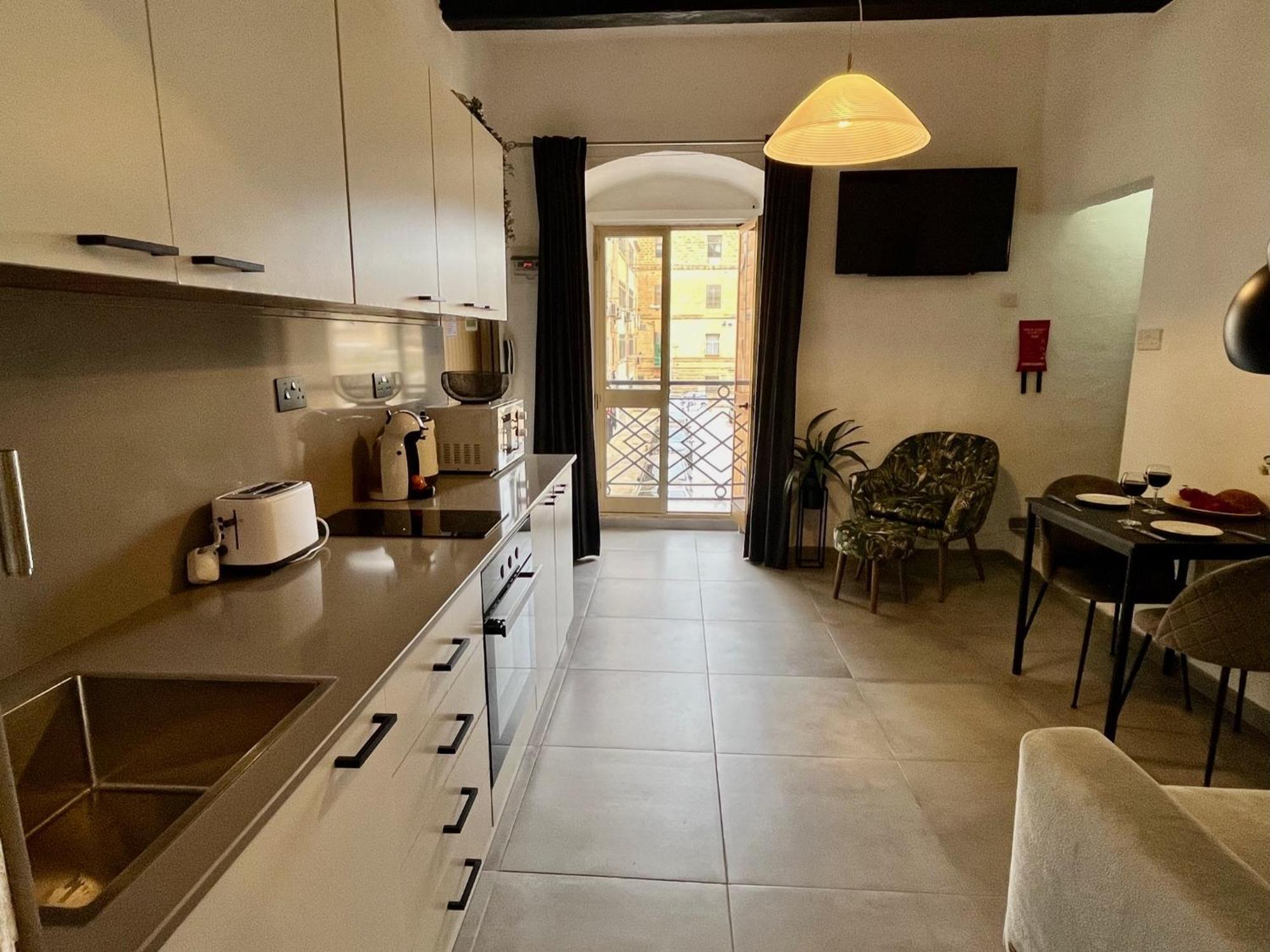 Apartment Cozy Flat. Swim 2 Minutes Walk. The Old Mcri1-1