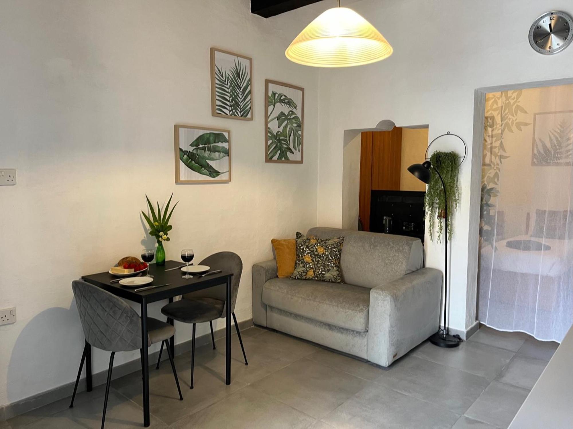 Cozy Flat. Swim 2 Minutes Walk. The Old Mcri1-1 Valletta