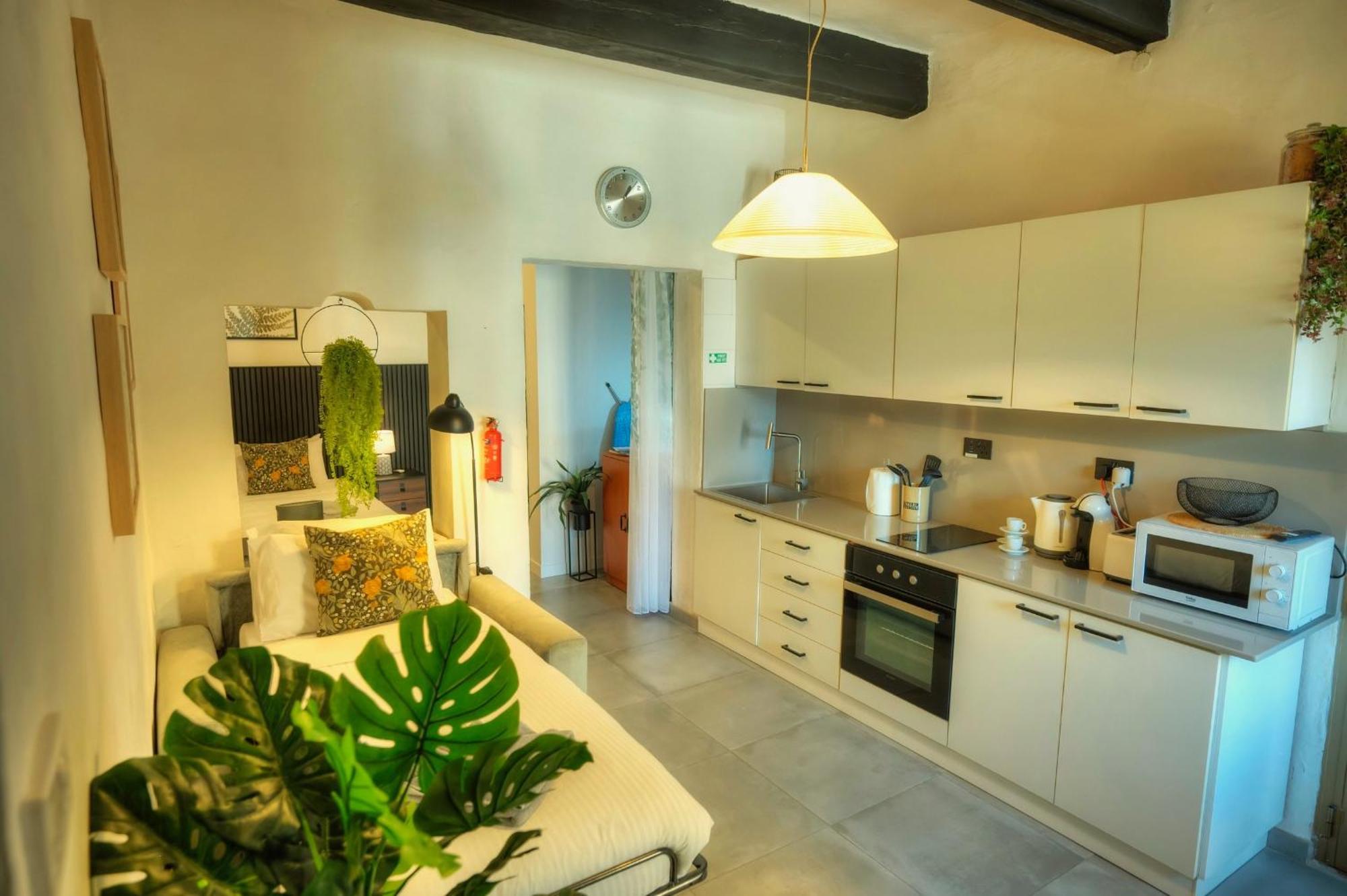 Cozy Flat. Swim 2 Minutes Walk. The Old Mcri1-1 *