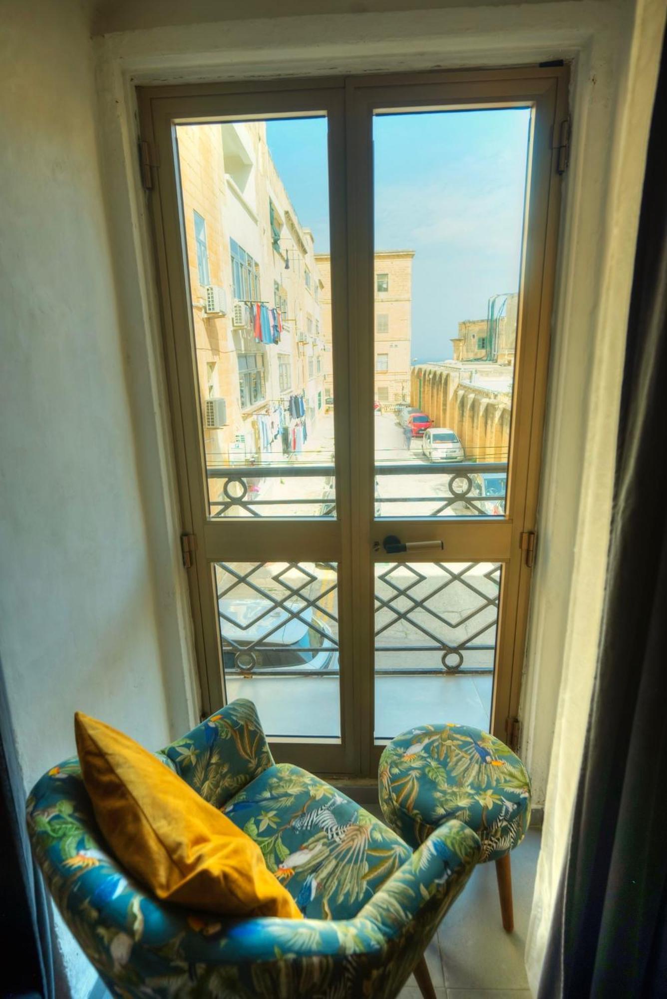 Cozy Flat. Swim 2 Minutes Walk. The Old Mcri1-1 Apartment Valletta