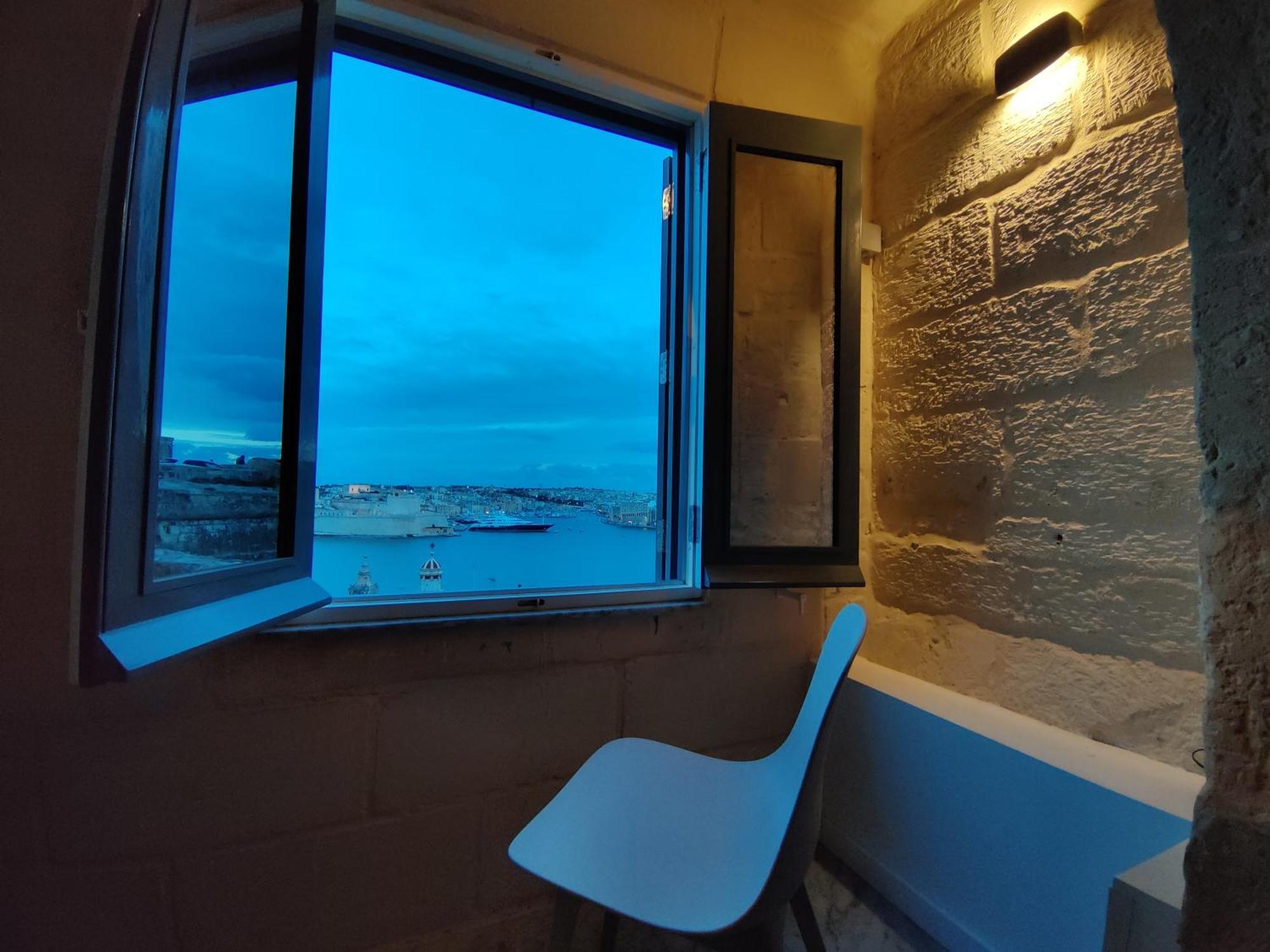 Oasis 22 Savynomad Harbour Residences Wow Views