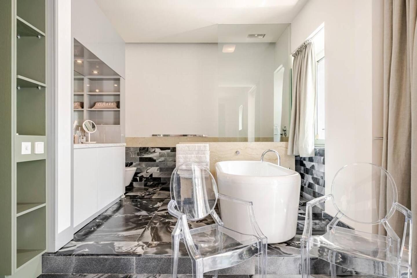 Apartment Penthouse With Jacuzzi & Panoramic Views - Heart Of *