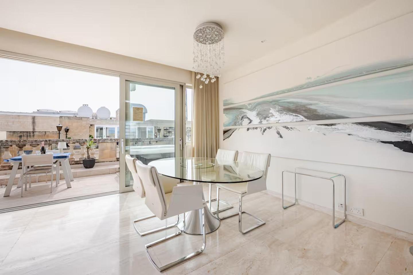 Apartment Penthouse With Jacuzzi & Panoramic Views - Heart Of Valletta