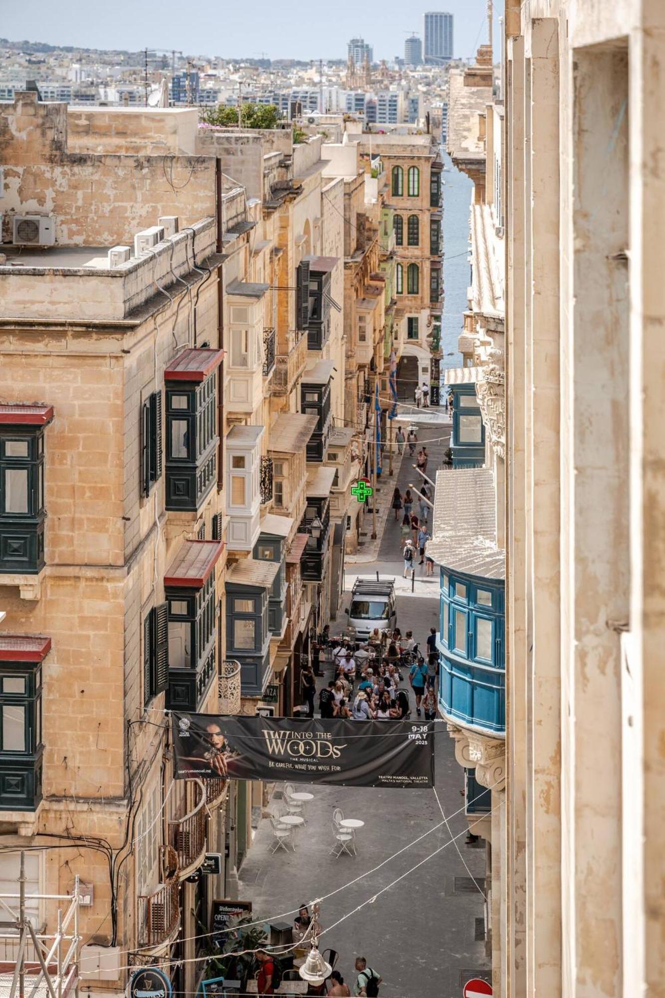 Penthouse With Jacuzzi & Panoramic Views - Heart Of Valletta