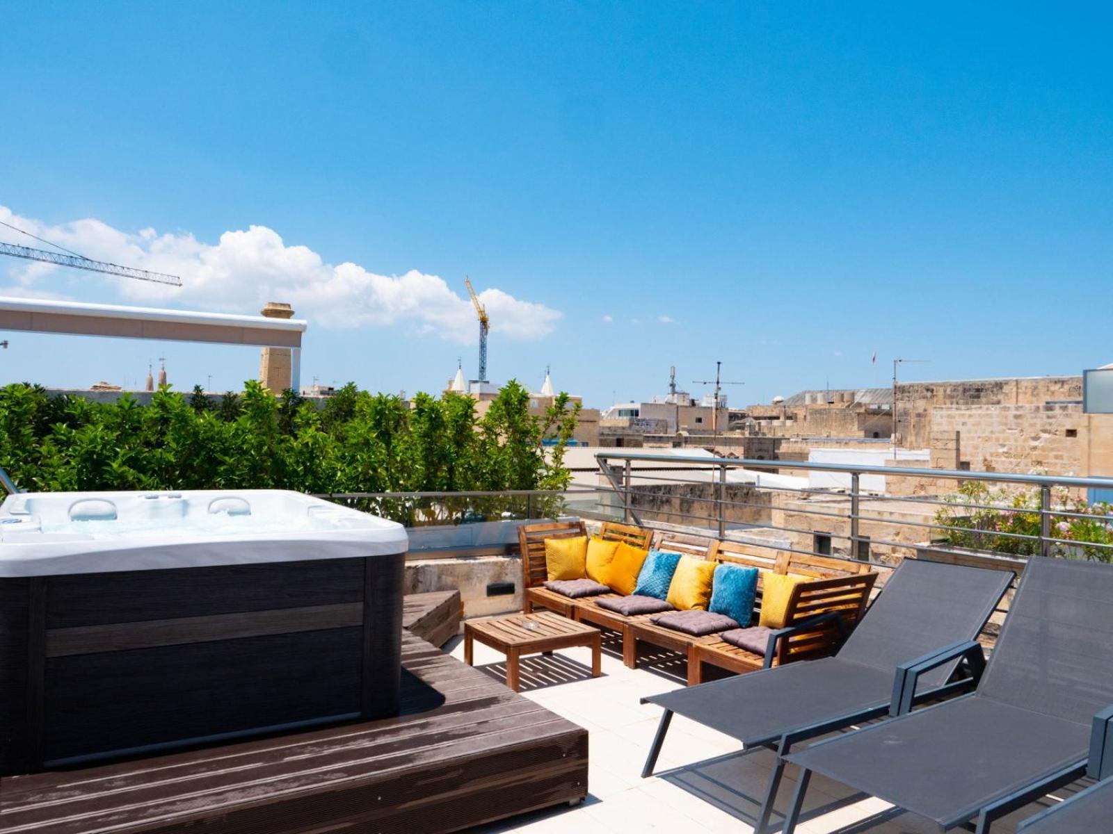 Villa Knights 1500s Palazzino In - Seaview Rooftop Jacuzzi Lounge *