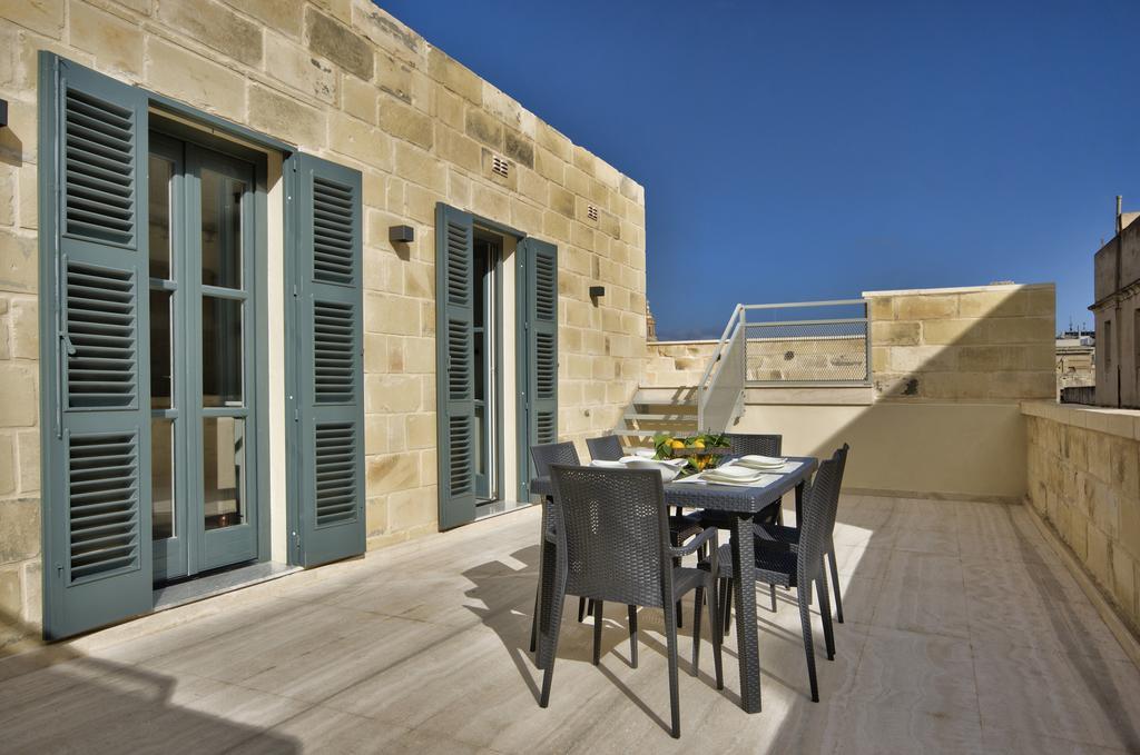 10 Strait Street Apartment *