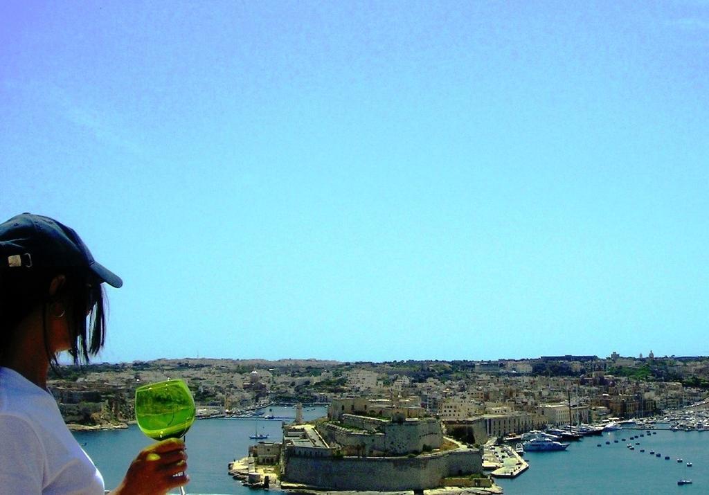 Aparthotel Castille Penthouses 3*
