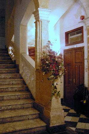Castille Hotel 3*