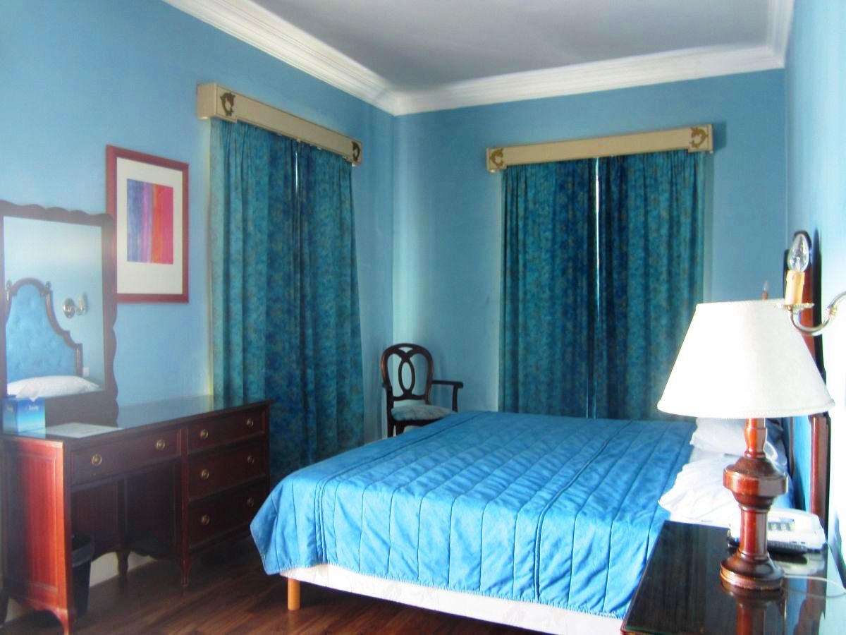 Castille Hotel