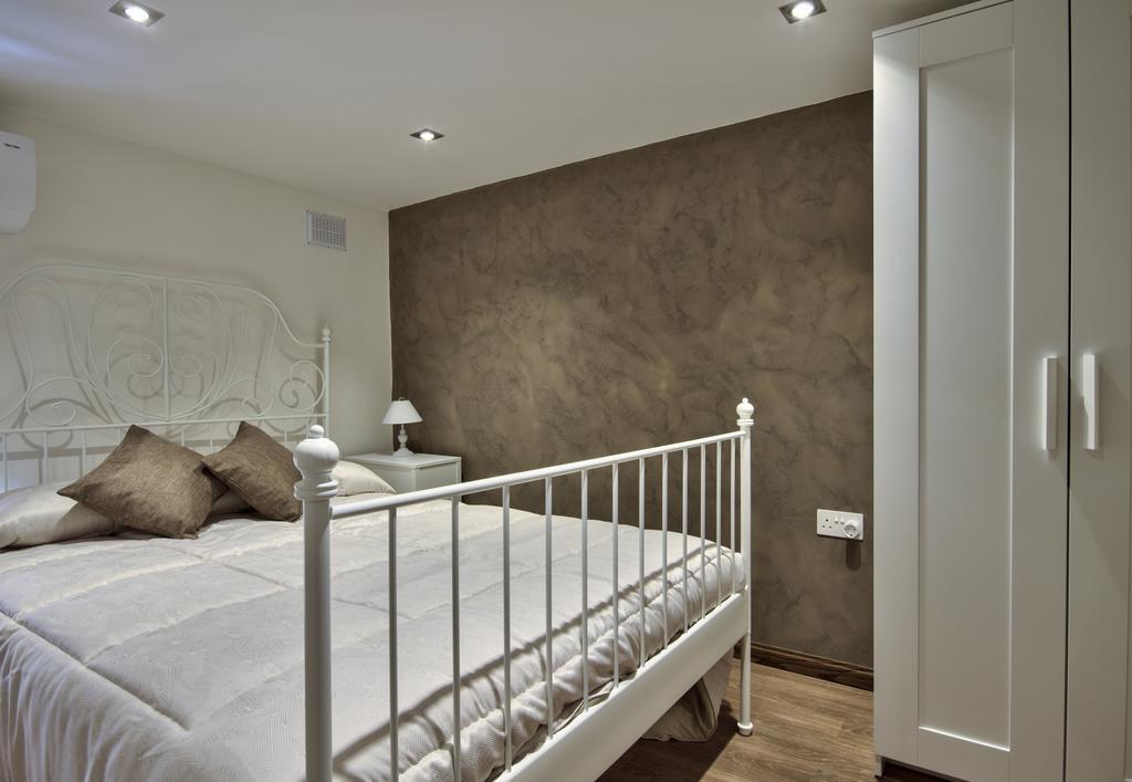 Apartment Borgo 1 & 2 Bedroom Self-catering Units In