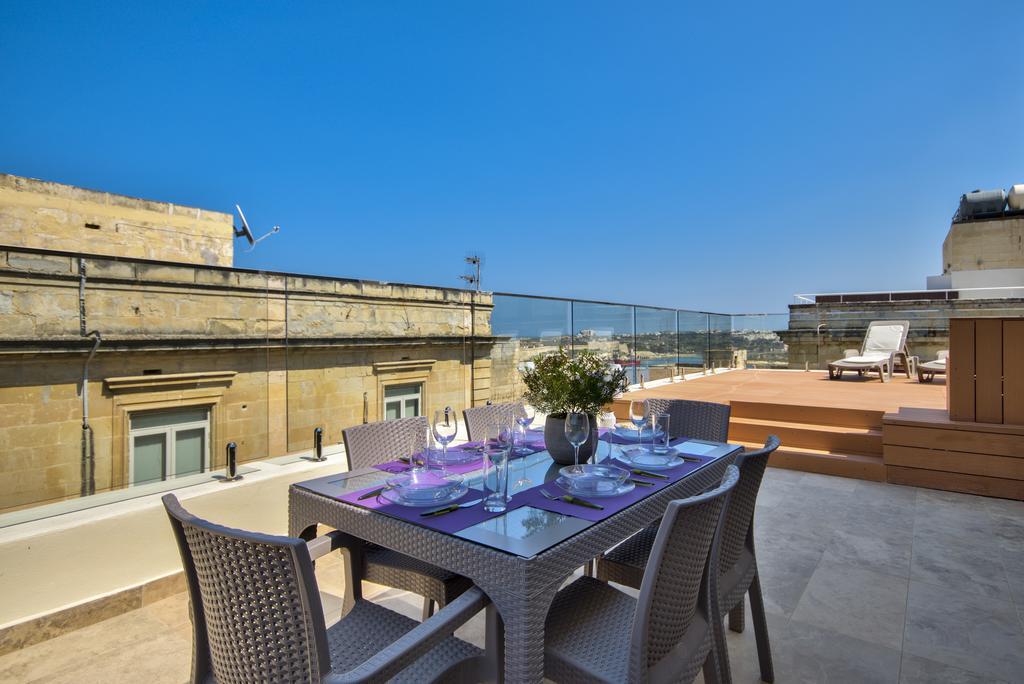 Luxe 3-bedroom Duplex Penthouse With Sea View Terrace And Jacuzzi *